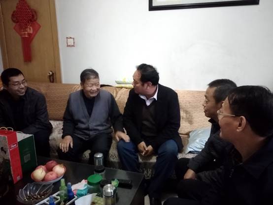 说明: E:\桌面文件 此文件夹勿改动\Desktop\看望老党员\微信图片_20191107145403.jpg